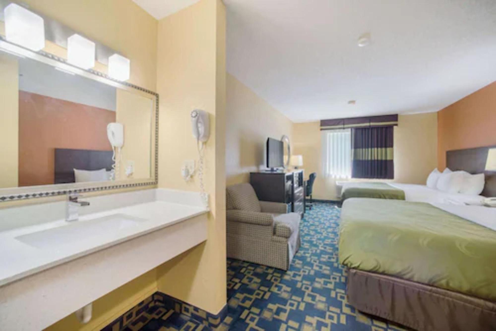 Quality Inn O'Fallon Il - St Louis Eksteriør bilde